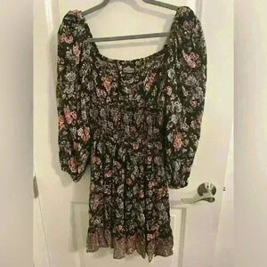 Angie Women’s Dress Black Peasant Style. New With Tags. Size S